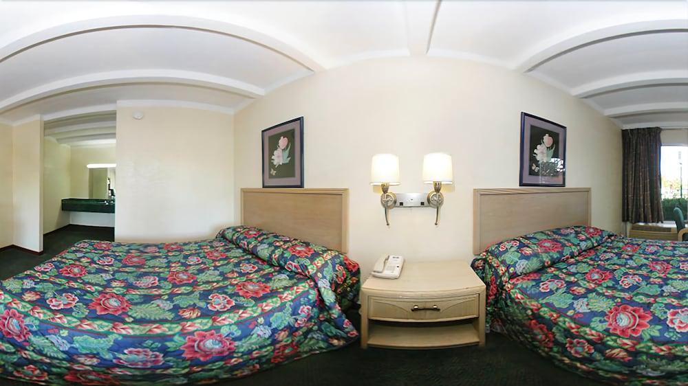 Rodeway Inn Nashville Airport Exterior foto
